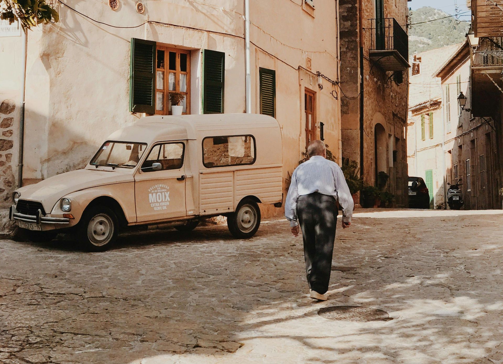 Aging in Spain: The Role of Urban and Rural Environments