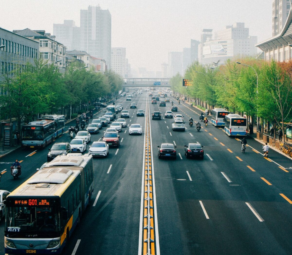 China Unveils the World’s First Carbon-Negative Highway