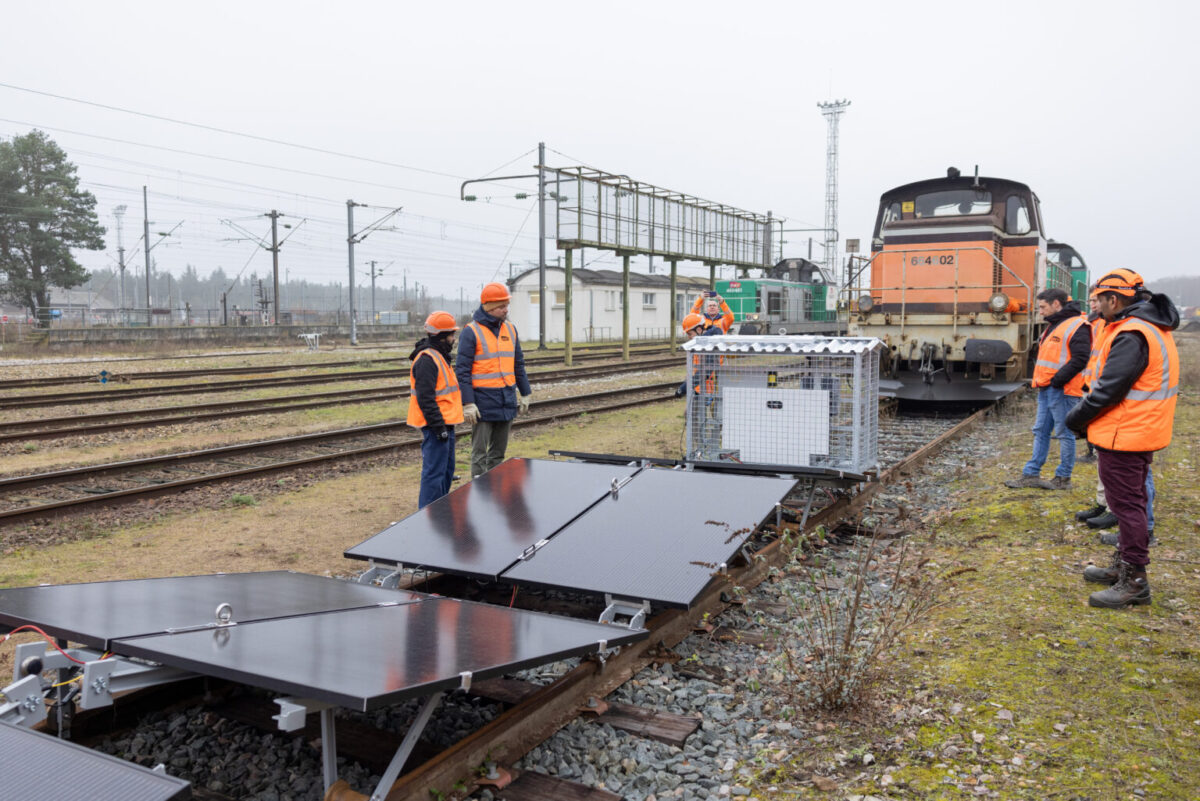 France Tests Solar Panels on Railway Tracks to Boost Green Energy